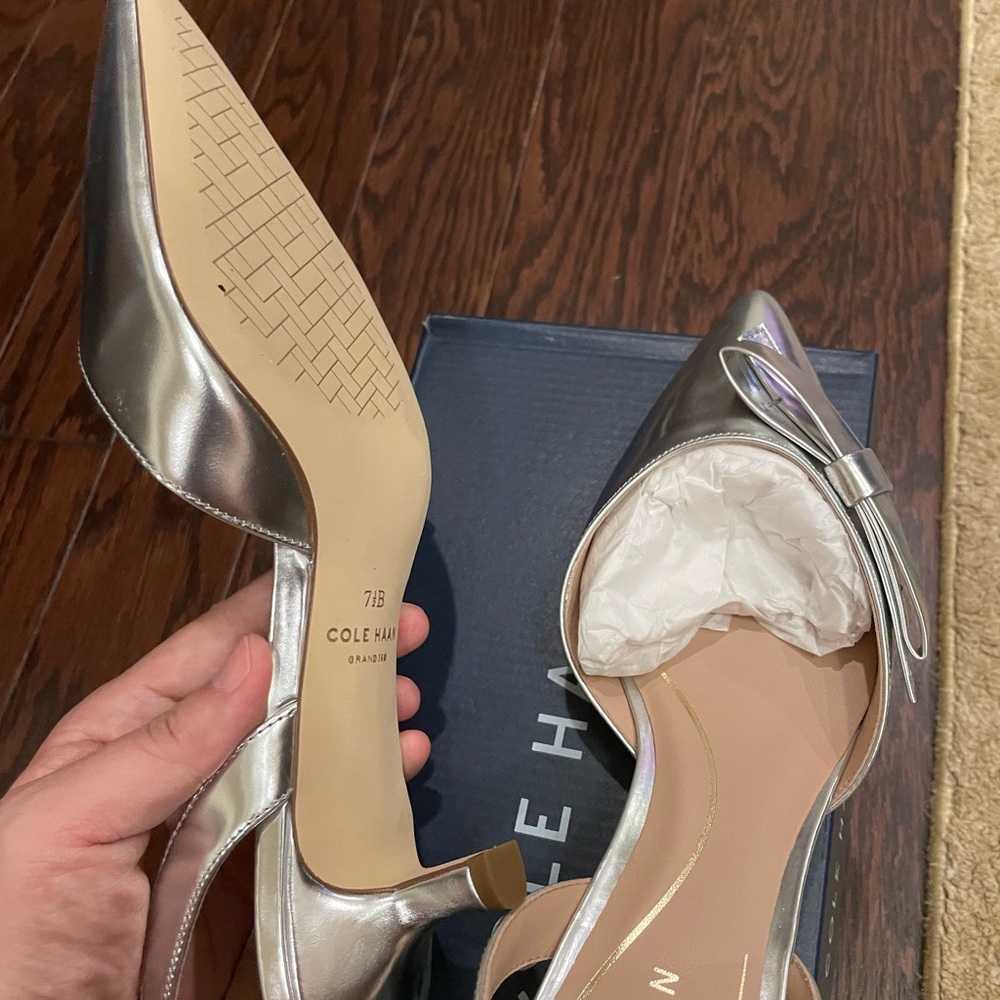 Cole Haan Women's Noella Bow Slingback Pumps NWB Women’s Size 7.5 Kitten Heel